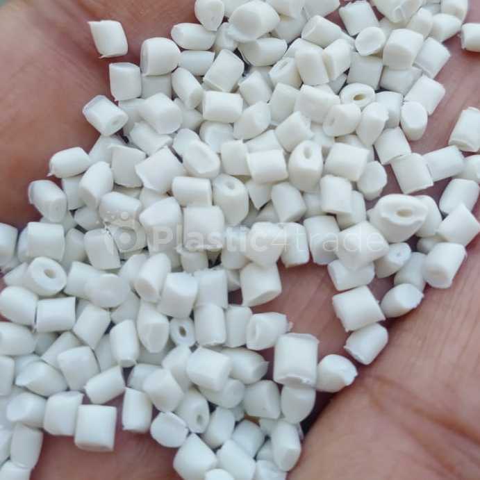 Injection Moulding Granules - Color: White