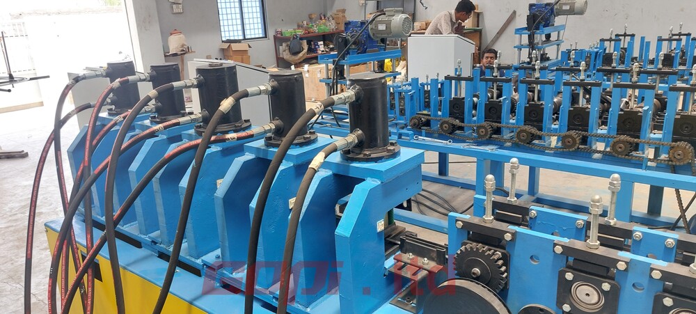 Progressive Punching Machine - Color: Grey