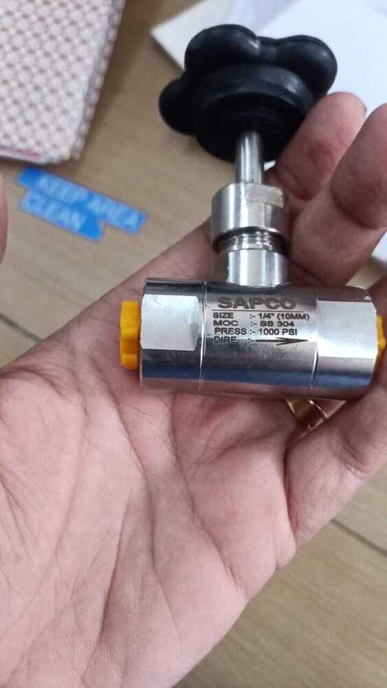 Needle Valve - Material: Stainless Steel