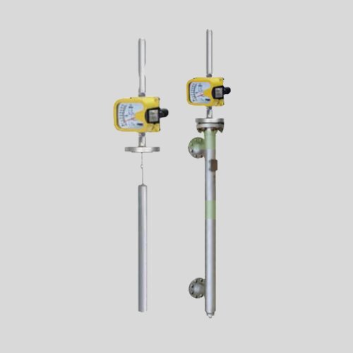 Displacer Level Indicator Transmitter - Accuracy: 99  %