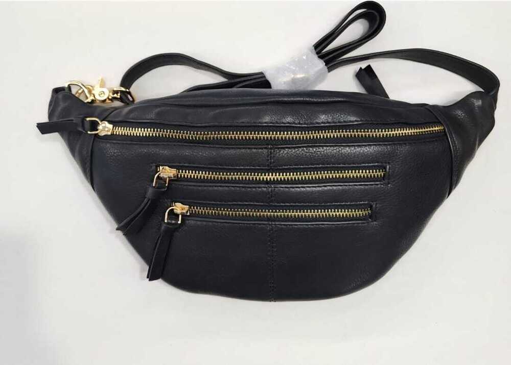 Black Color Bumbag - Design: Plain