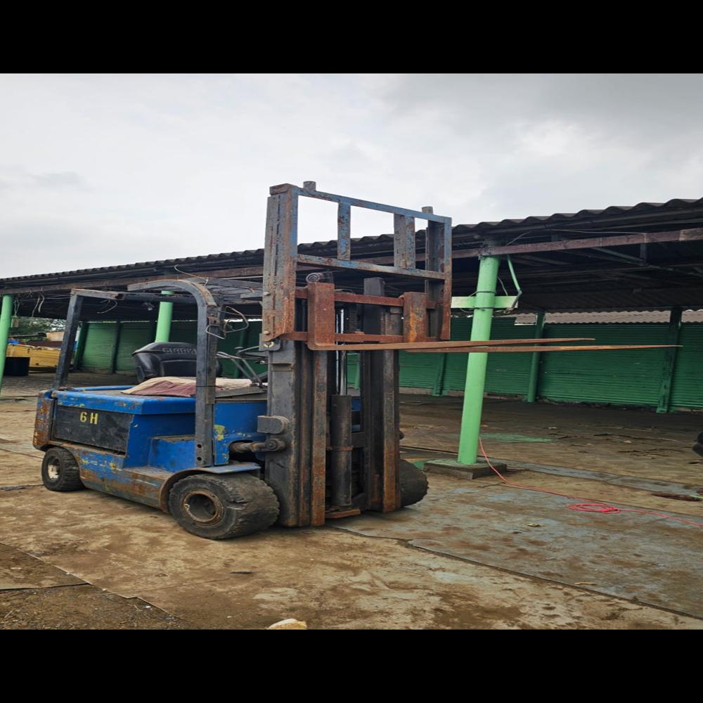 USED FORKLIFT