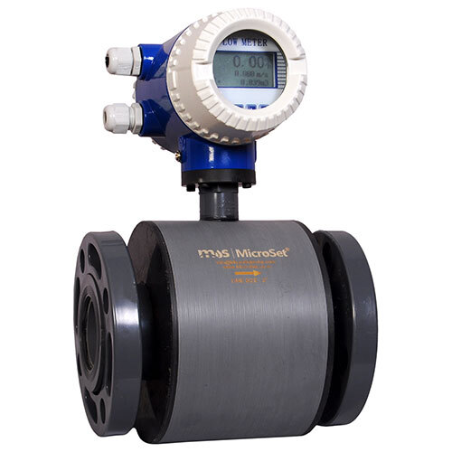 Electromagnetic Digital Flow Meter - Accuracy: +/- 0.5 %