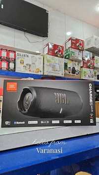 High Bass Jbl Speakers - Color: Black