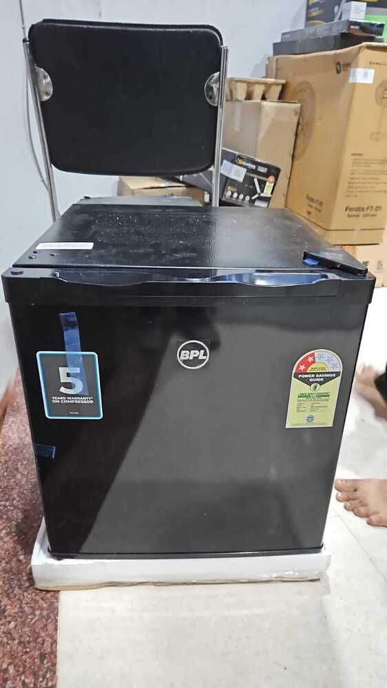 Bpl Mini Bar Fridge - Color: Black