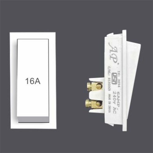 M002 16A 1 Way Switch - Color: White