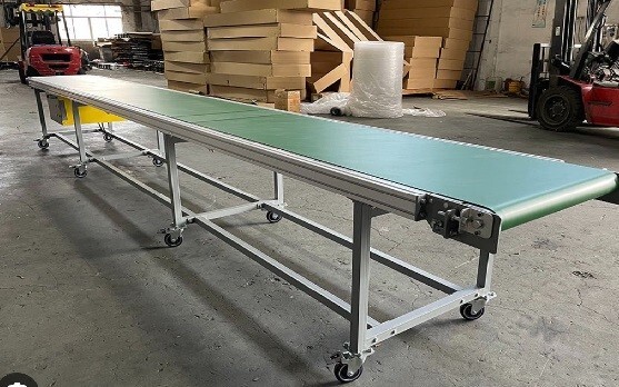 Aluminium Section Belt Conveyor - Color: Green