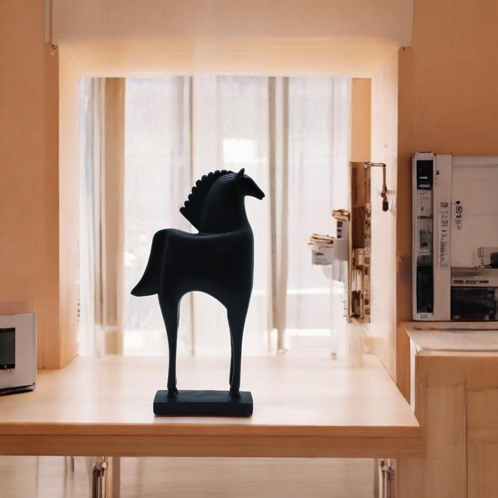 Horse Statue - Features: Good Quality
