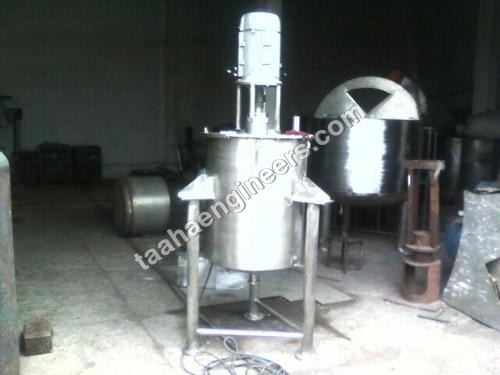 Stainless Steel Mixing Tank - 500 Liters | Sturdy, Durable, Leakage Proof, Corrosion Resistant, Customizable Configurations