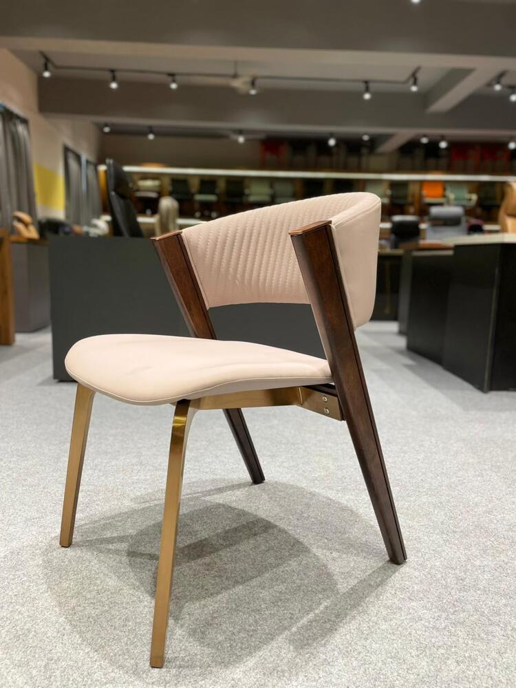 Rubeus Dining Chair