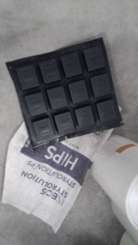 Black Color Mushroom Tray Hips - Density: 1.04 G/Cma Gram Per Cubic Centimeter(G/Cm3)