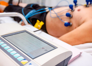 Ecg Machine - Material: Plastic