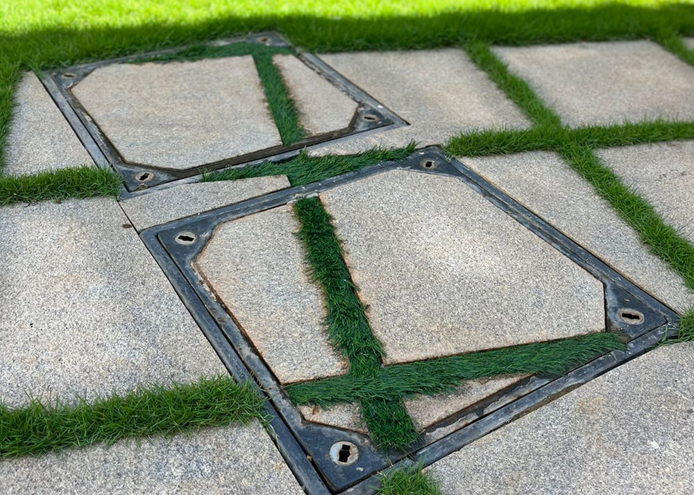 Thermodrain Recess Manhole Covers With Frame - Color: Multicolor