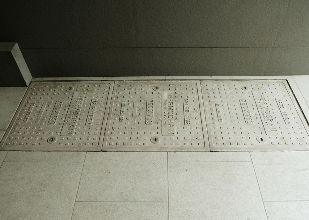 Thermodrain फ्रेम के साथ मल्टीपल कवर