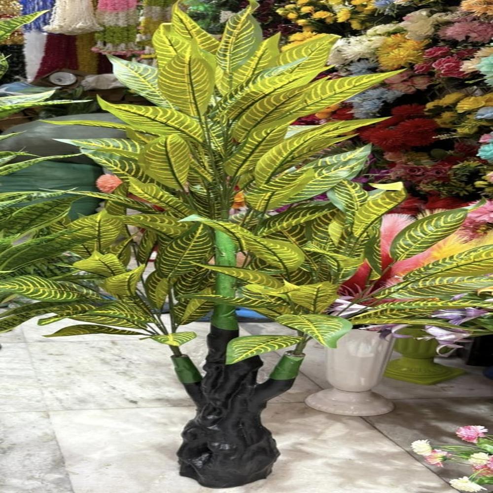 Artificial Plant - Color: Green