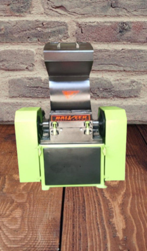 9 Inch Mini Plastic Crushing Machine