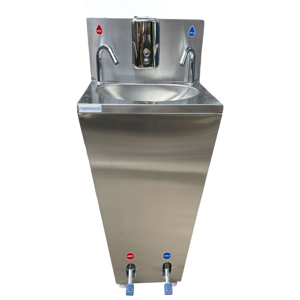 Single Sink Unit With Hot And Cold Provision - Color: Silver