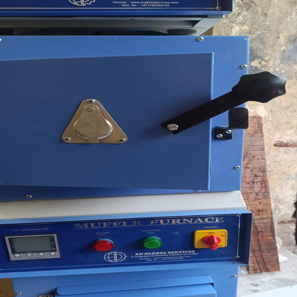 Muffle Furnace - Accuracy: 99.9 %