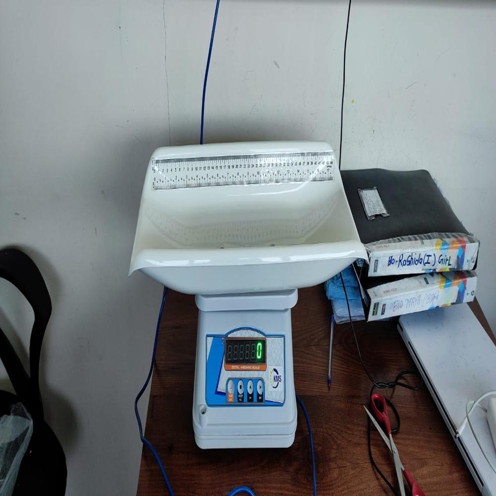 Digital Baby Weighing Scale - Abs Plastic, 30x30x30 Cm | High Precision Sensors, Lcd Display, Bluetooth Connectivity, Tare And Hold Functions, Growth Tracking