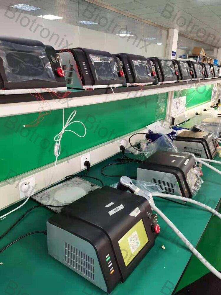 Premium Class 4 Diode Laser Therapy Device 980Nm 10W For Pain Management, Muscle Recovery, And Physiotherapy Treatments - Age Group: Elders