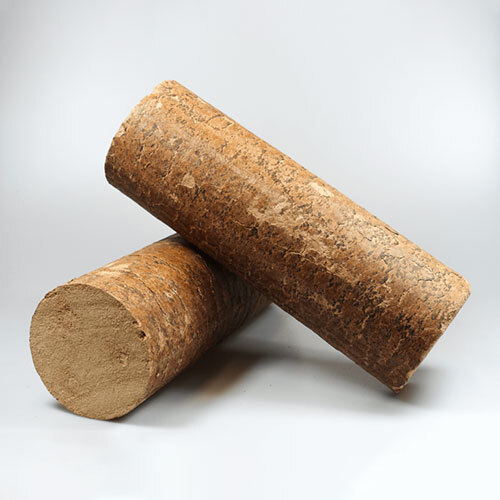 Biomass Briquettes - Fixed Carbon: 15-20 %