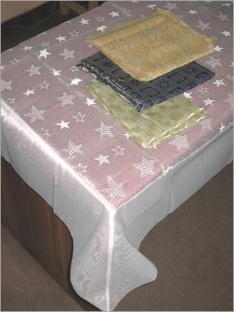 टेबल रनर्स