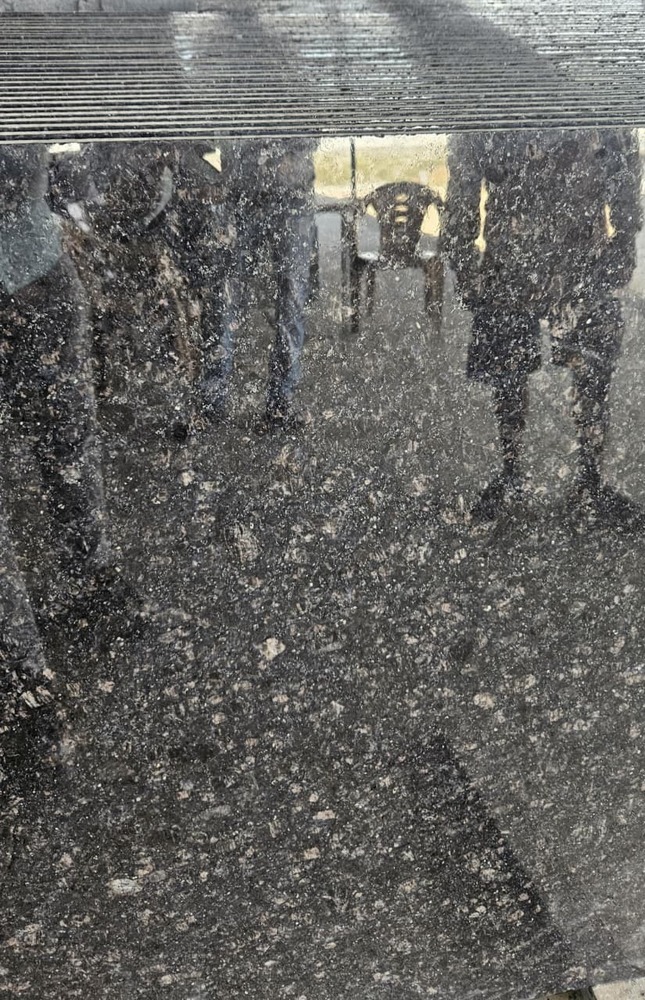 Tan Brown Granite - Color: Black