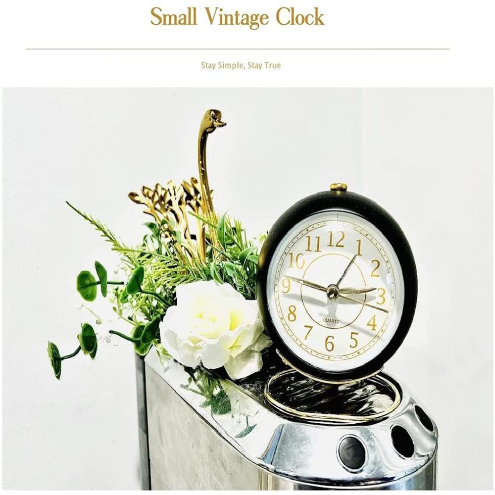 Round Desk Classic Clock - Features: Heart Rate Monitor