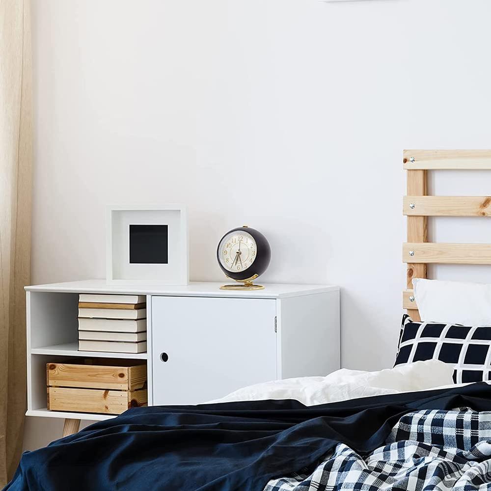 Round Desk Classic Clock - Features: Heart Rate Monitor