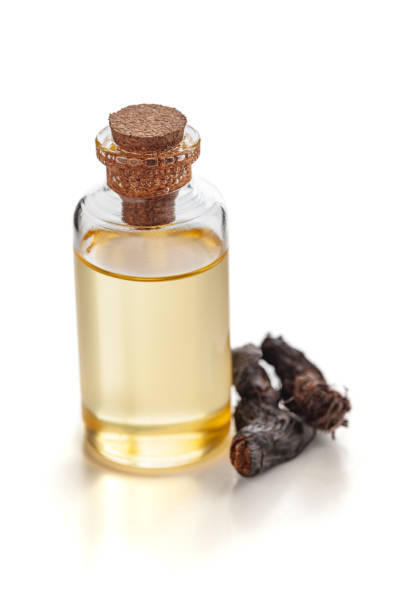 Cyperus Essential Oil Or Nagarmotha Essential Oil - Age Group: All Age Groups