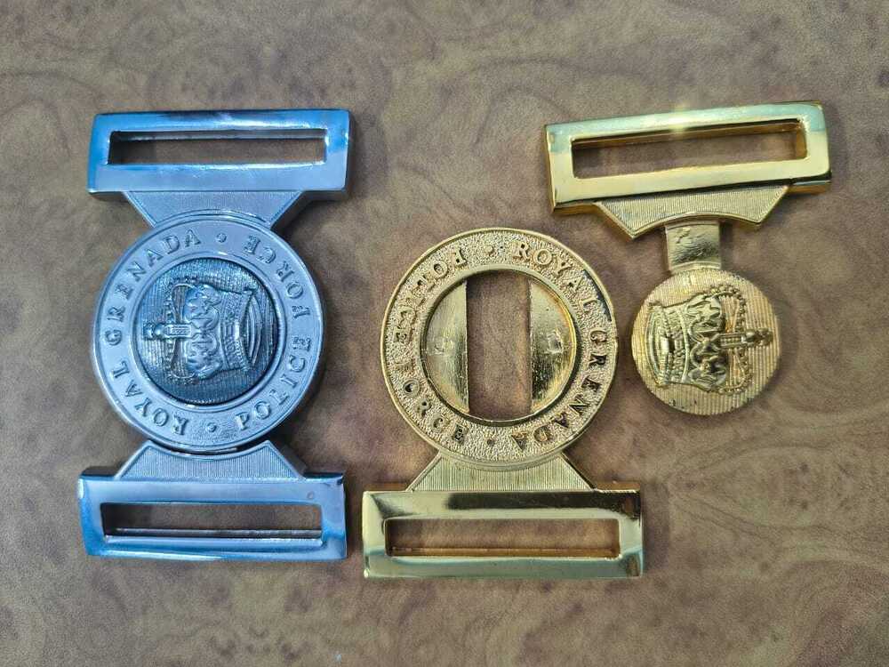 Male Female Buckles - Color: Silver