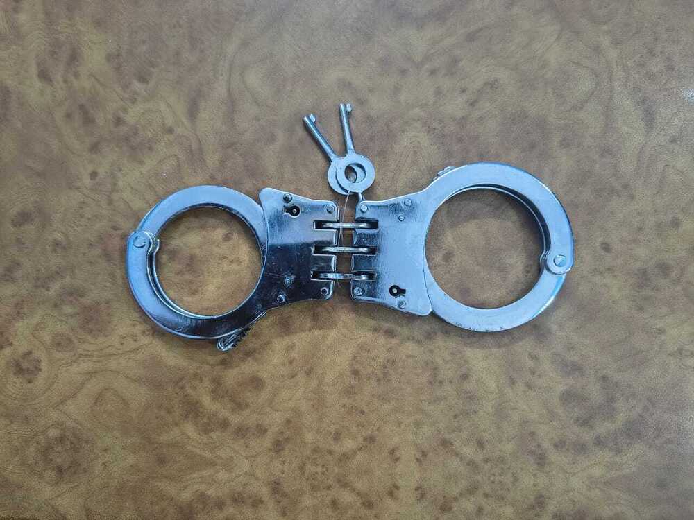 Metal Handcuffs - Color: Silver
