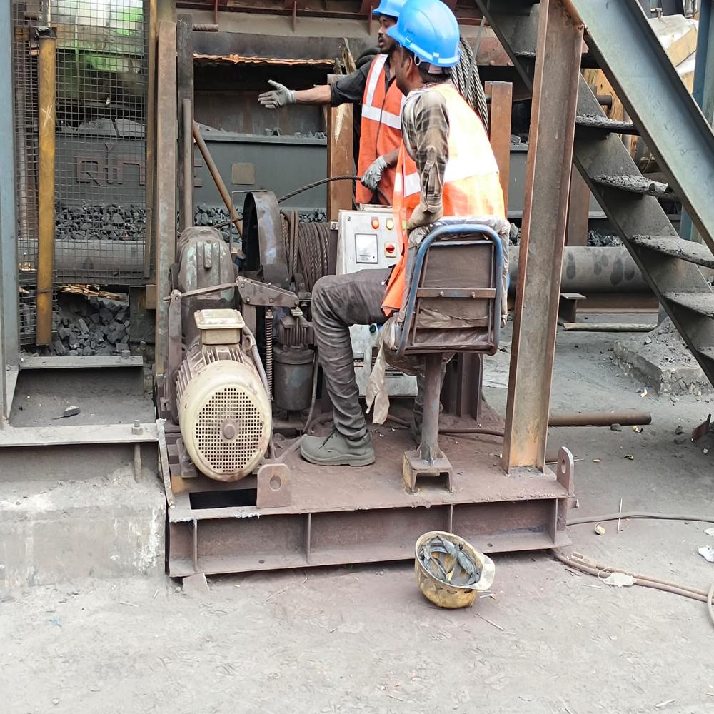 Heavy Duty Winch Machine