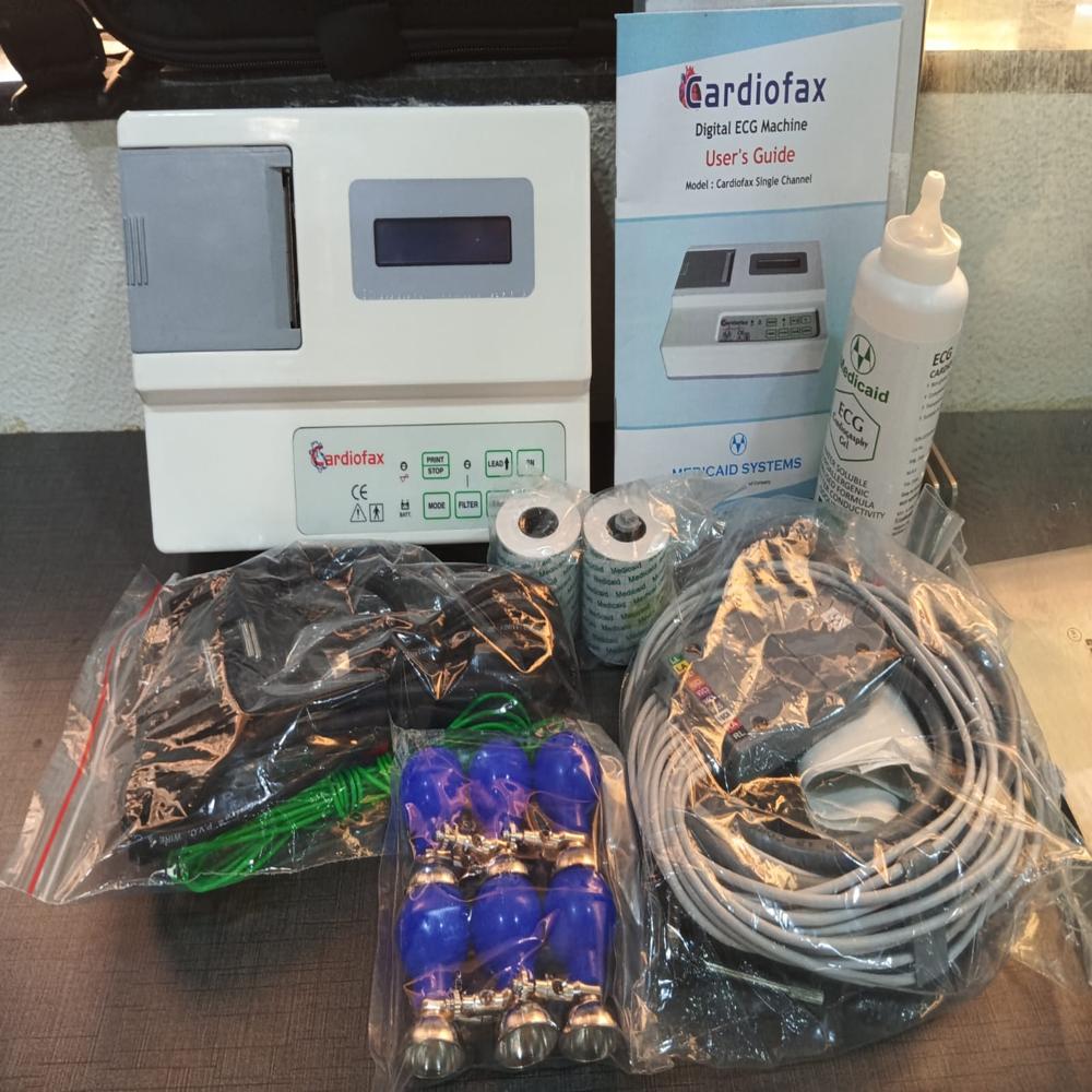 Portable Single Channel Ecg Machine - Compact Design, Lightweight And User-friendly For On-the-go Monitoring