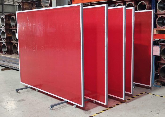 Welding Curtains And Frames - Color: Transparent