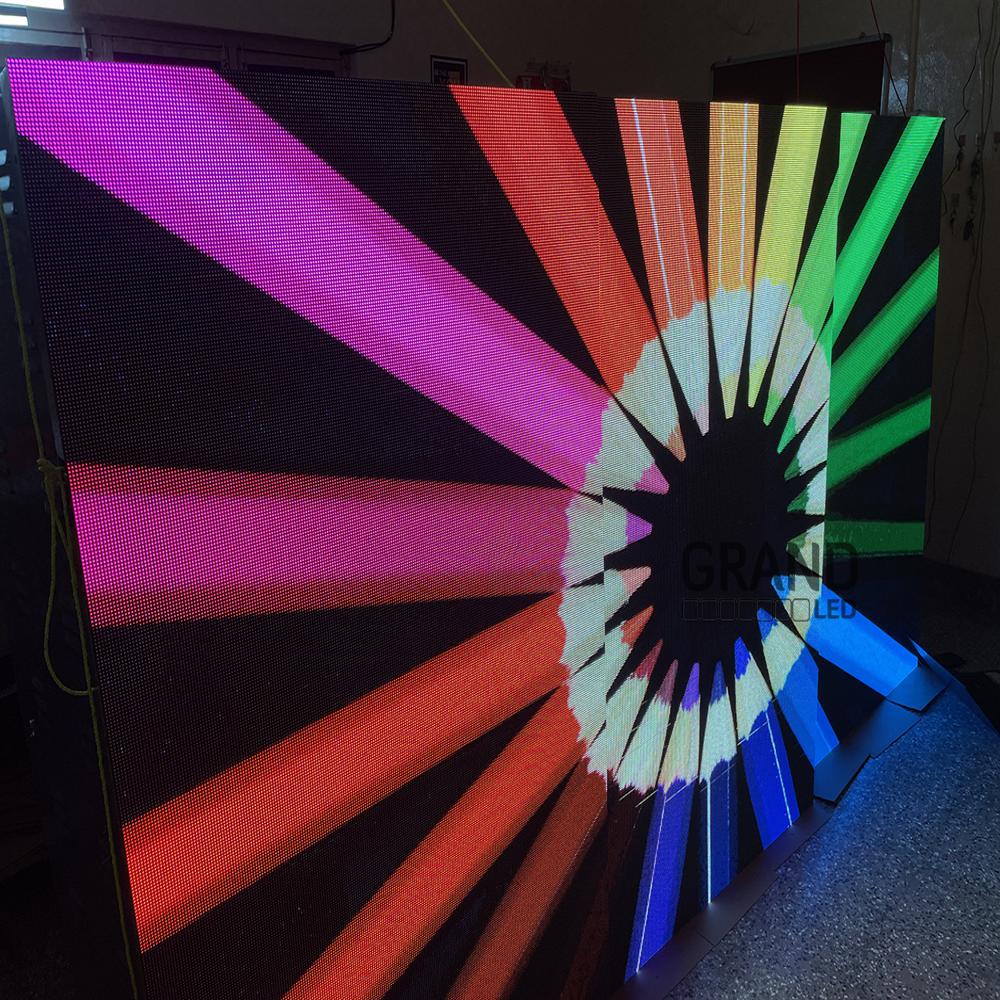 P2.5 Outdoor Led Video Wall Display - Application: Marriage Hall