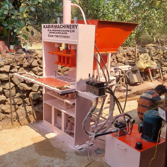 Cement Bricks And Block Making Machine - Capacity: 8000/Day Pcs/Hr