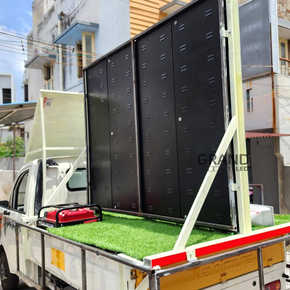 Vehicle Advertising Led Display - Contrast Ratio: 5000:1