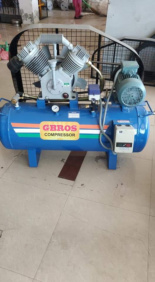 Industrial Air Compressor - Air Flow Capacity: 100 Liter (L)