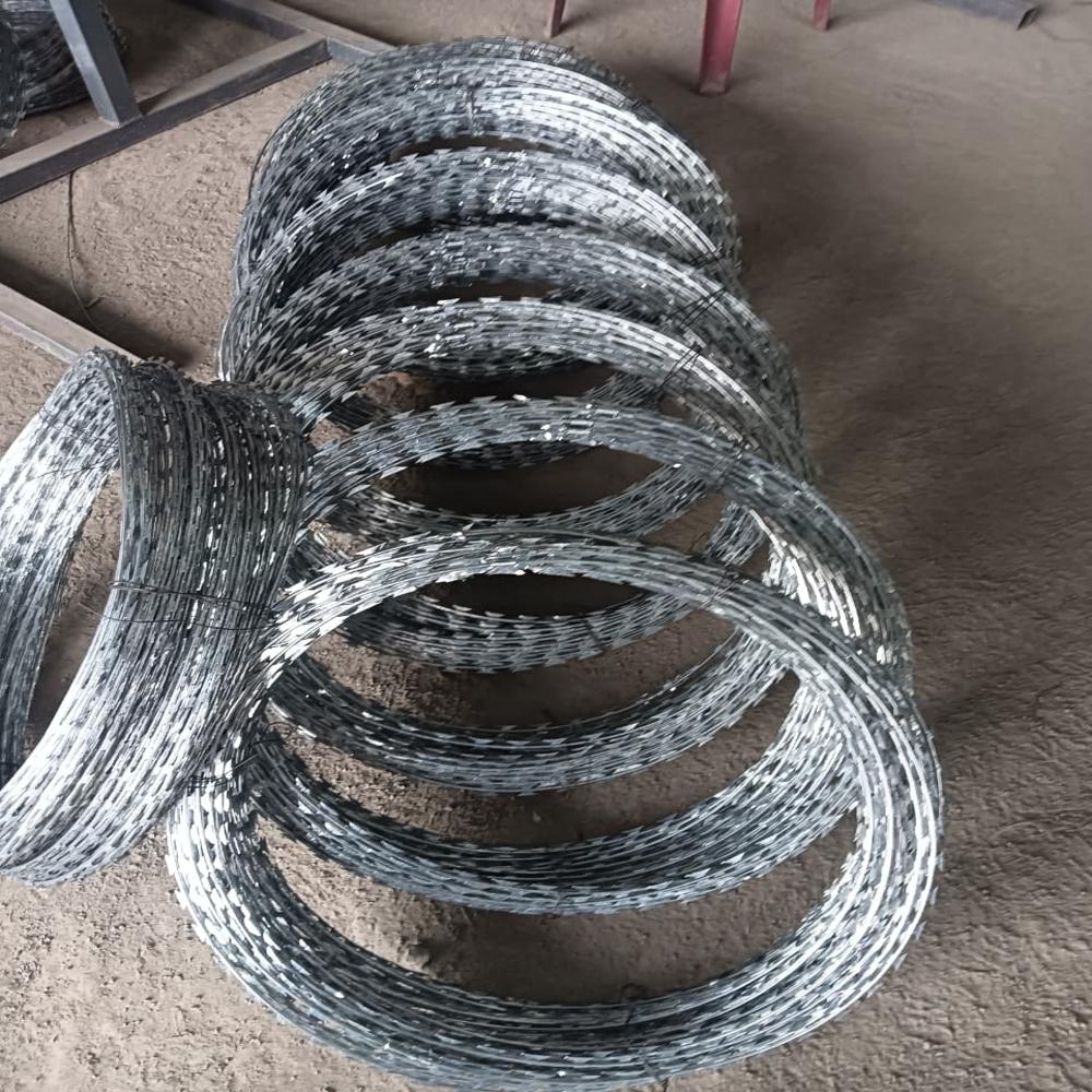 Concertina Wires - Application: Commercial Site