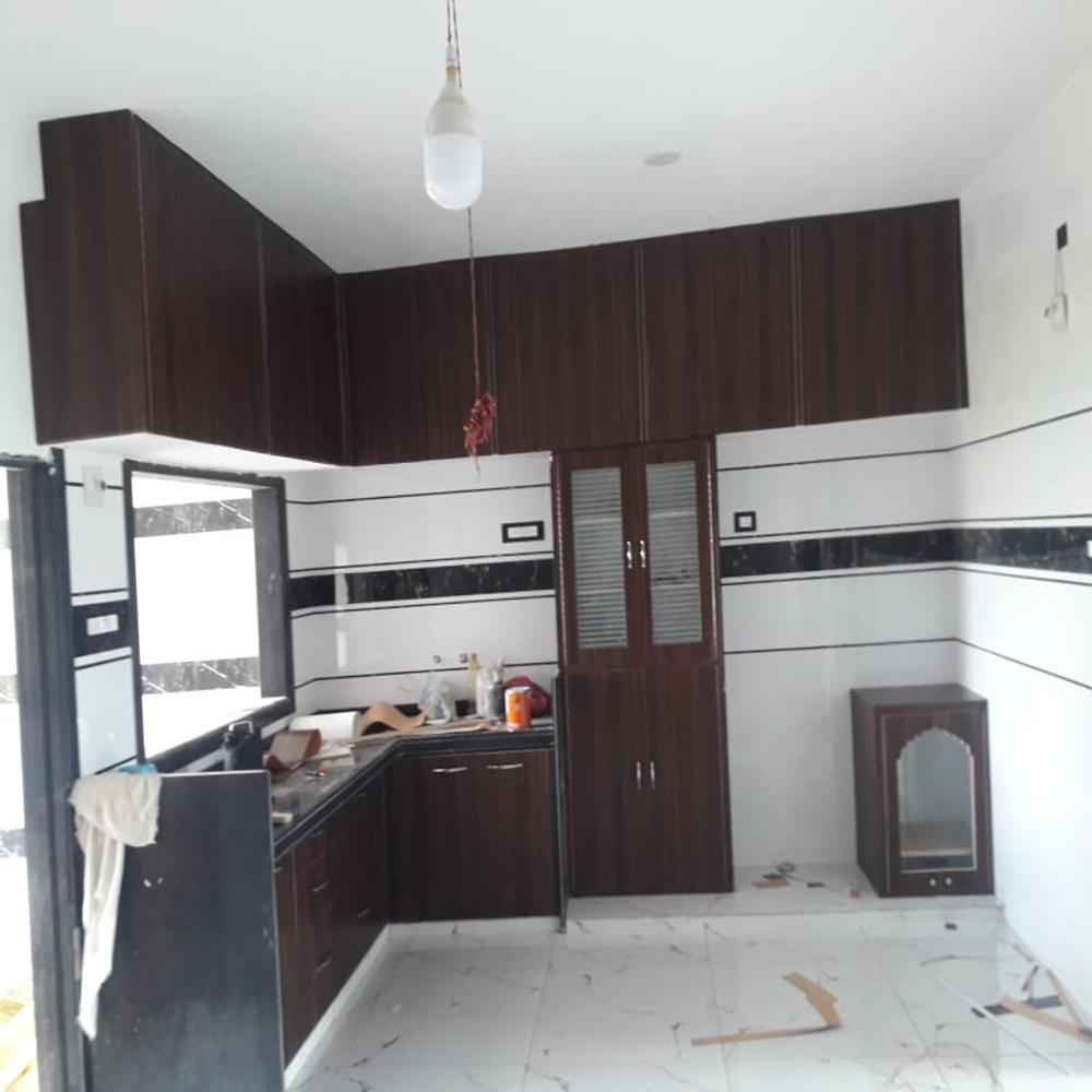 2.5 Feet L Shape Pvc Kitchen Cabinet