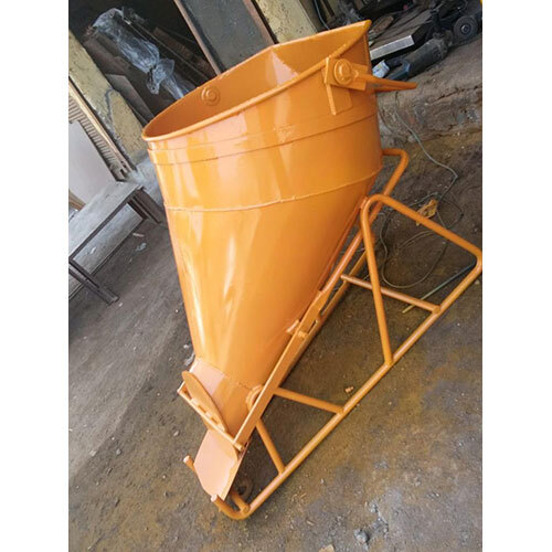 Banana Type Concrete Bucket