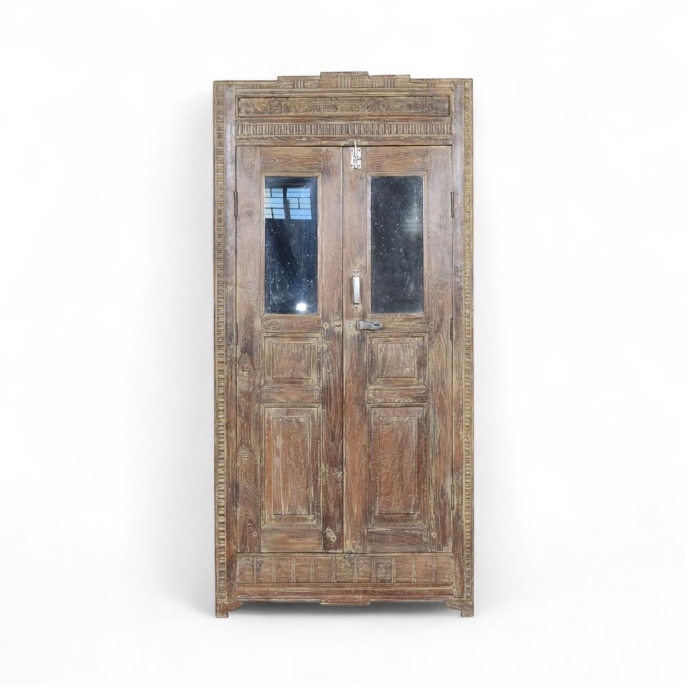 VINTAGE WOODEN CABINET