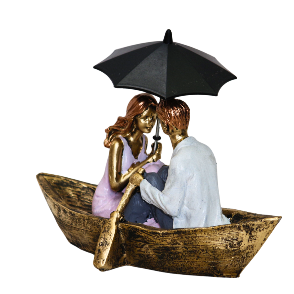 Love Couple Statue - Color: Multi