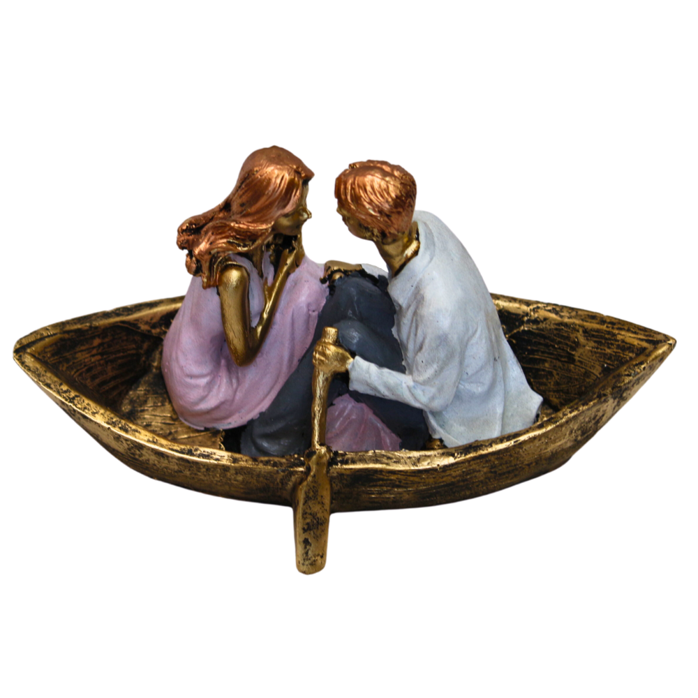Love Couple Statue - Color: Multi