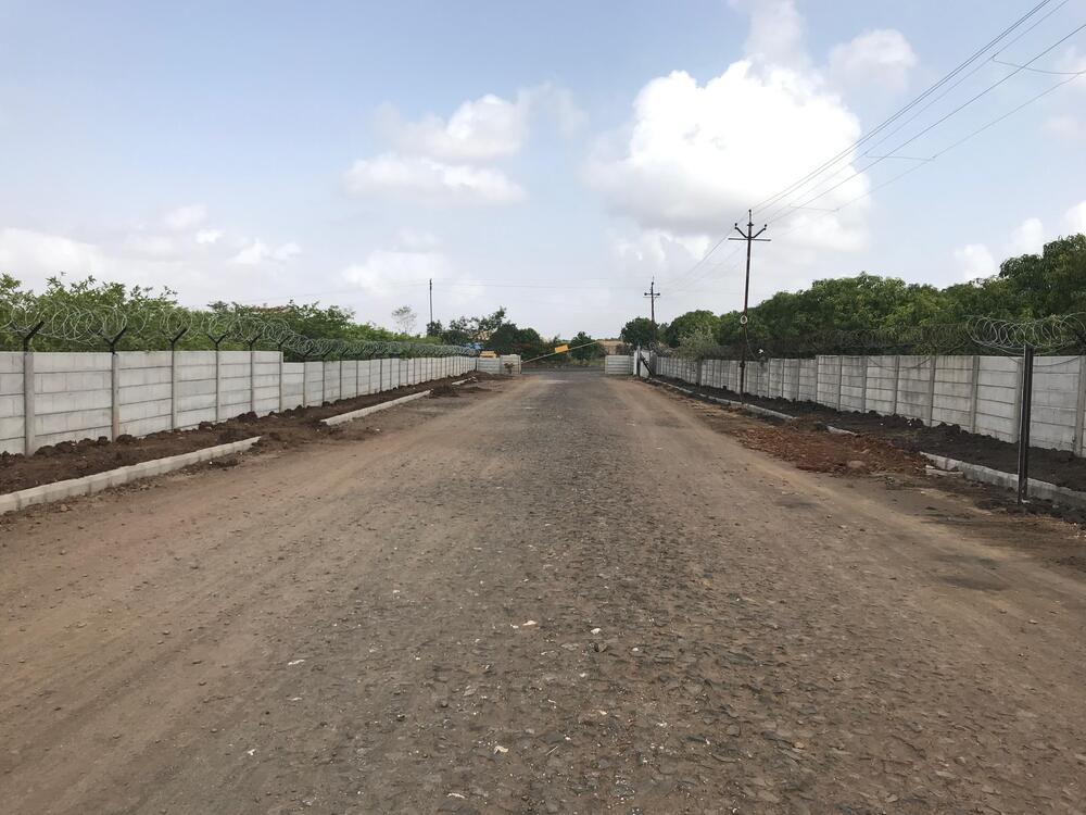 Industrial Cement Compound Wall - Feature: Fast Installation