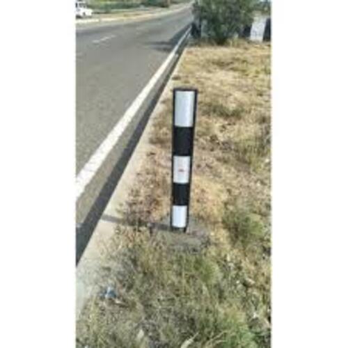 3m Standard Delineator - Color: Black And White