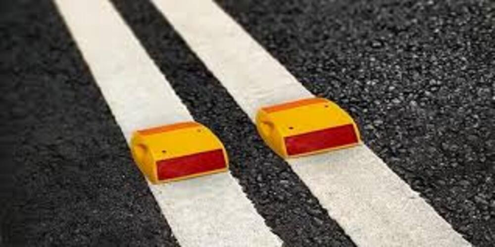 Road Studs - Color: White And Yellow
