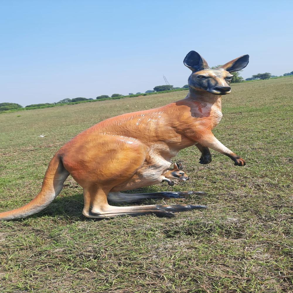 Fiber Kangaroo Statue - Color: Original