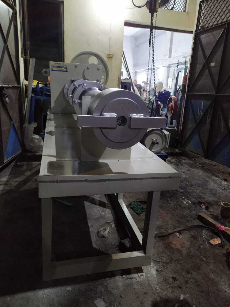 Plastic Gulla Gitta Machine